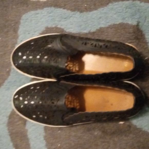 Flower Design - Picture 2 of 2